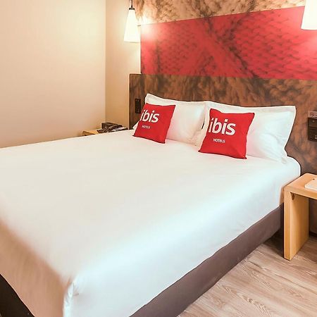 Ibis Zhengzhou Longhai Road Esterno foto