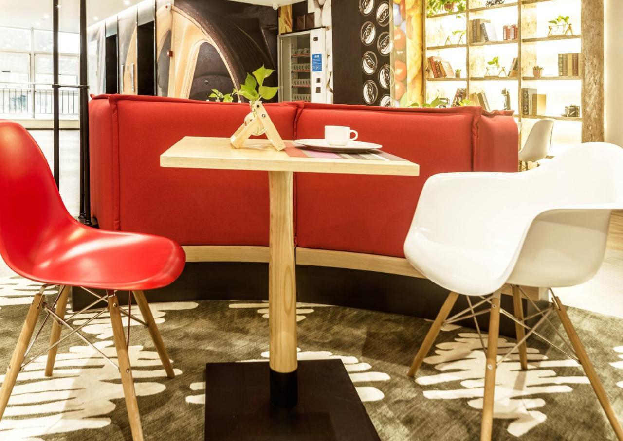 Ibis Zhengzhou Longhai Road Esterno foto